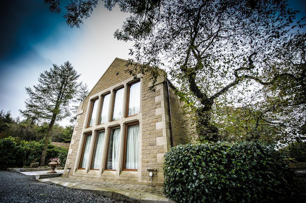 The Saddleworth Hotel Diggle Екстериор снимка