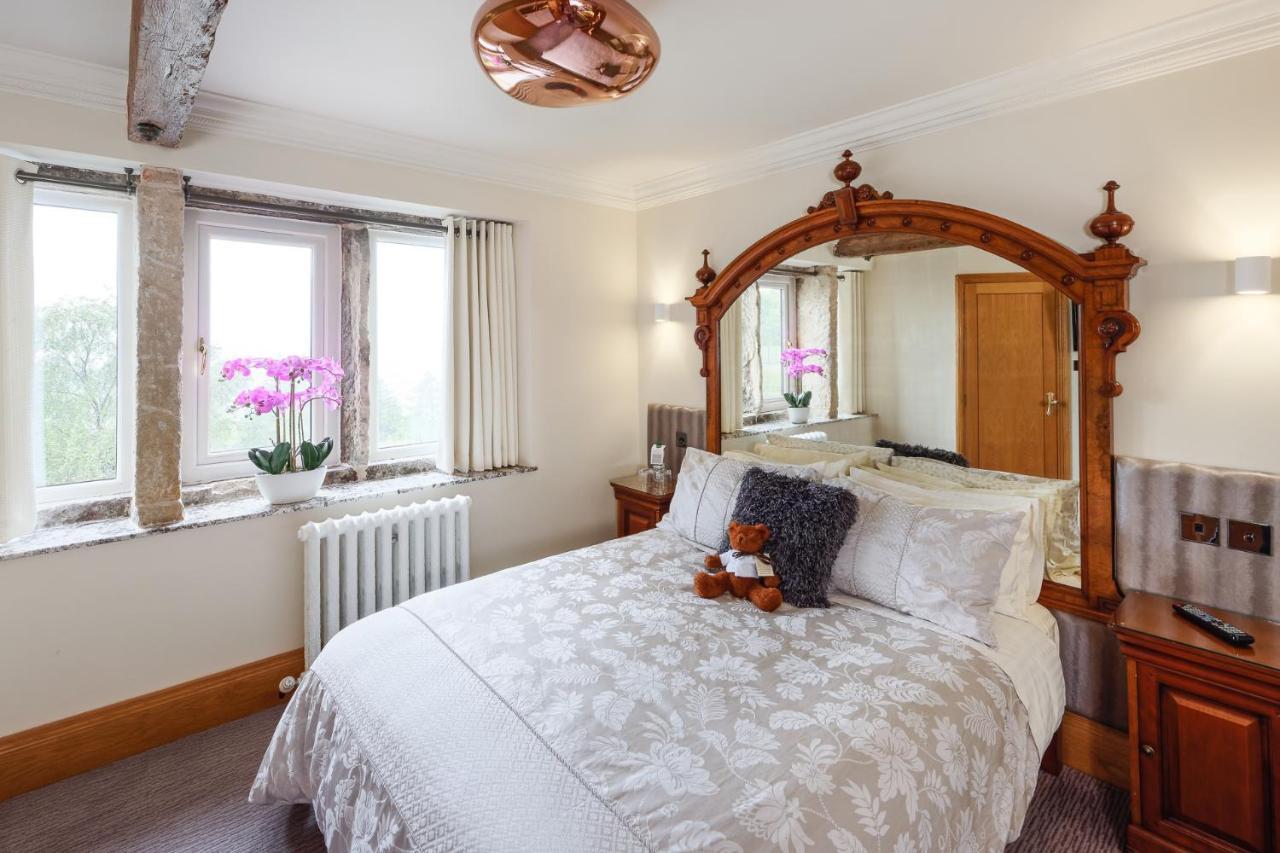 The Saddleworth Hotel Diggle Екстериор снимка
